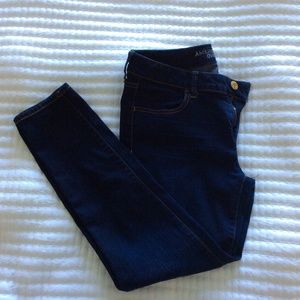 American Eagle Super Stretch Jegging